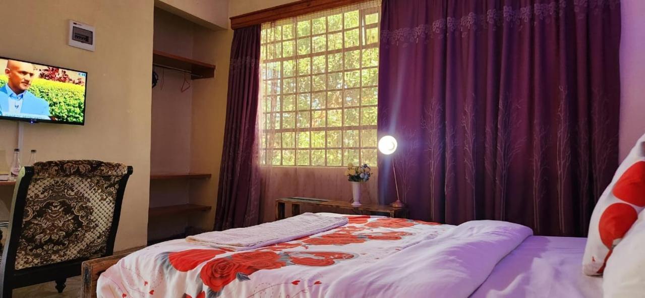 Sparkles Resort Meru Exteriér fotografie